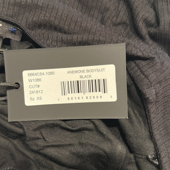 PAIGE *Anemone* black stretch ribbed halter bodysuit XS - Picture 6 of 7